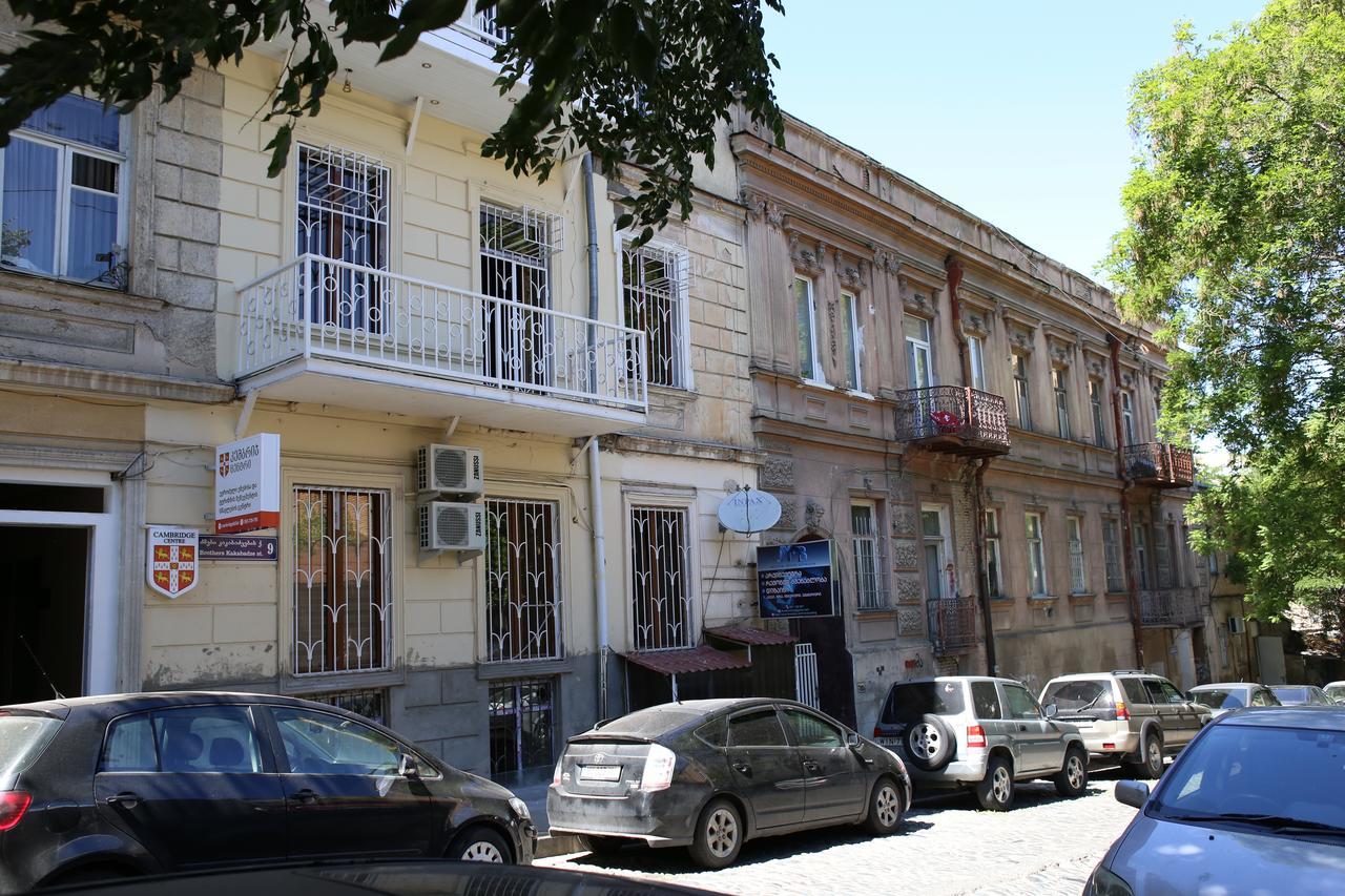 Guest House Kakabadzeebi 9 Тбилиси Экстерьер фото