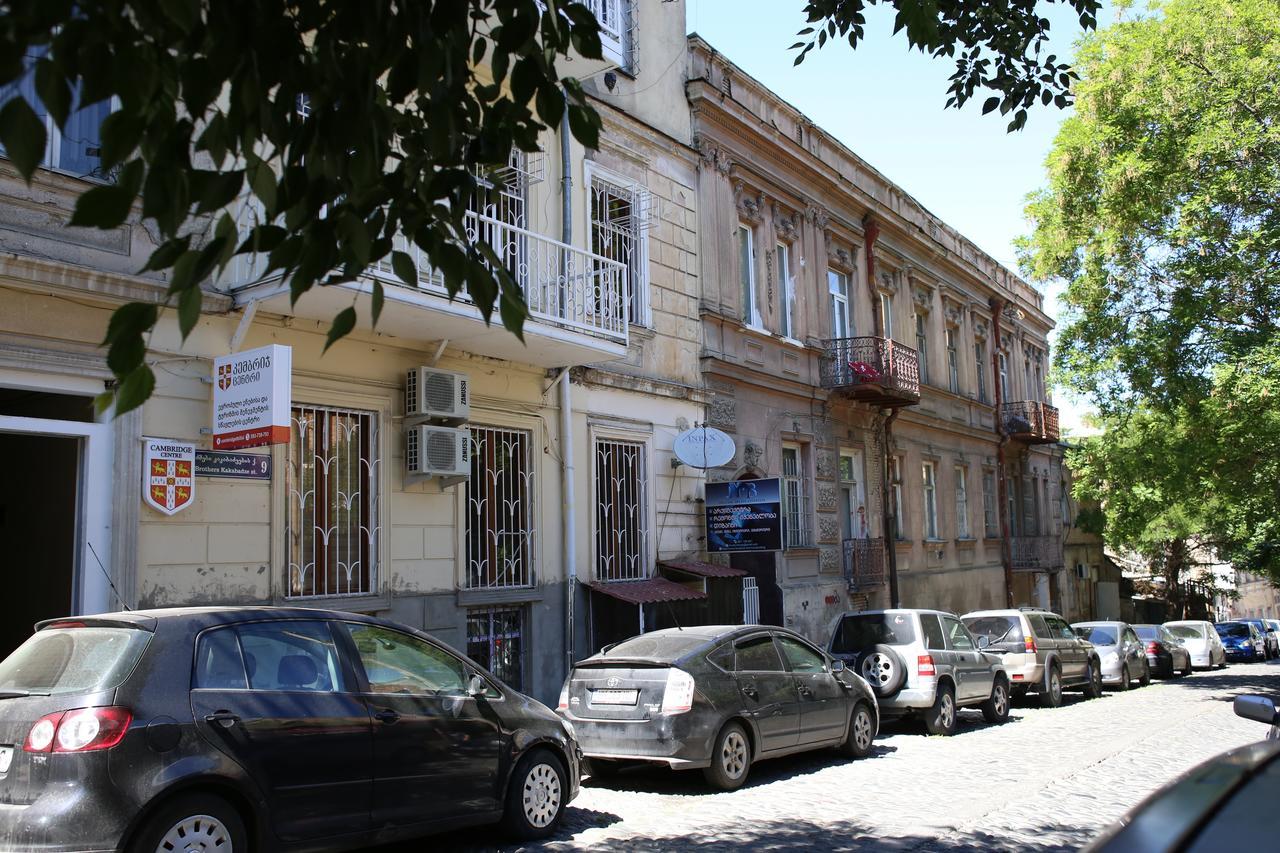Guest House Kakabadzeebi 9 Тбилиси Экстерьер фото