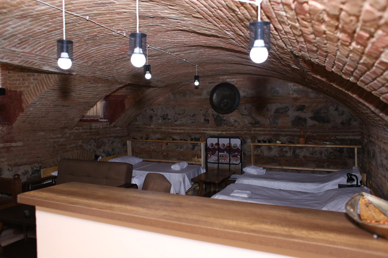 Guest House Kakabadzeebi 9 Тбилиси Экстерьер фото
