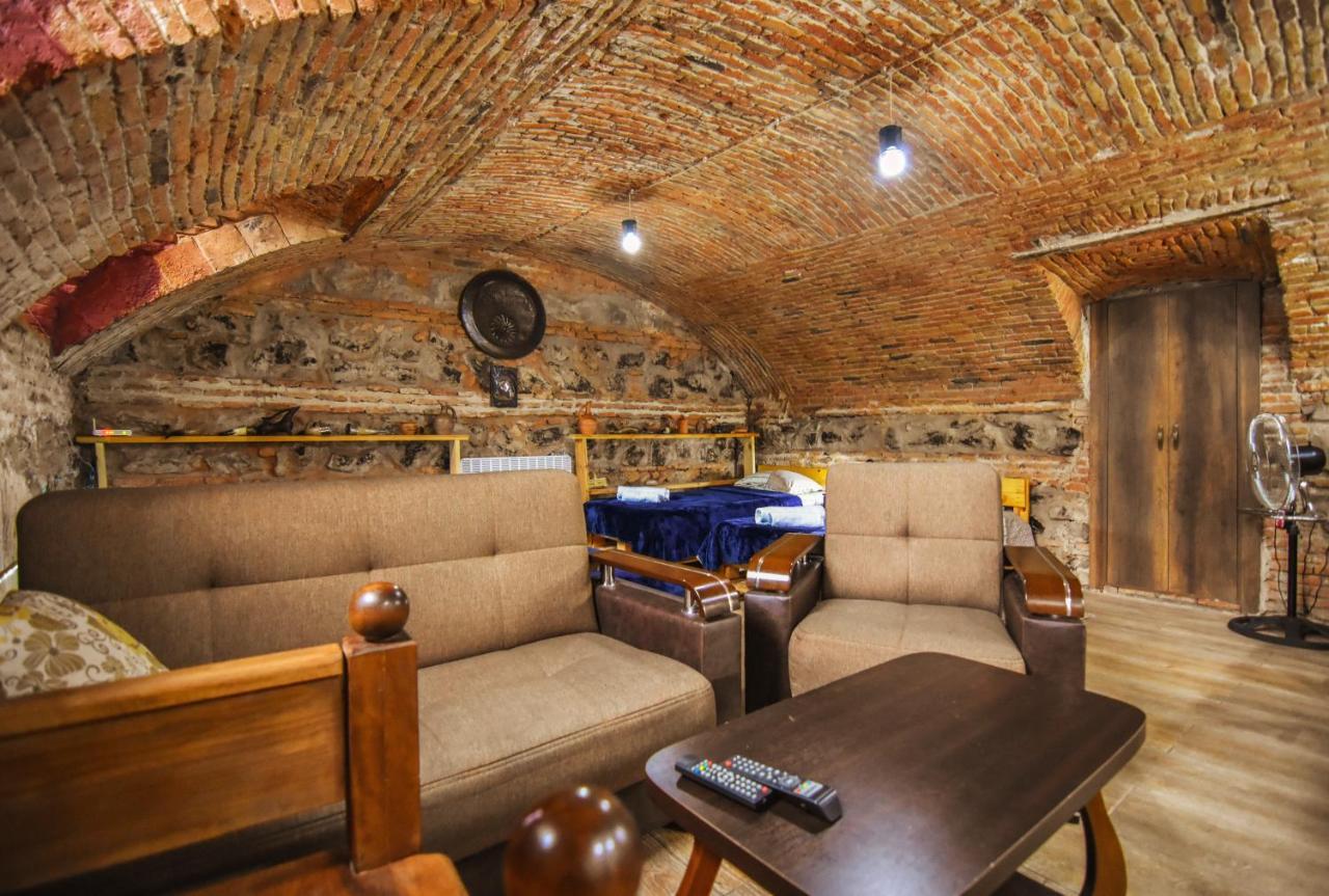 Guest House Kakabadzeebi 9 Тбилиси Экстерьер фото